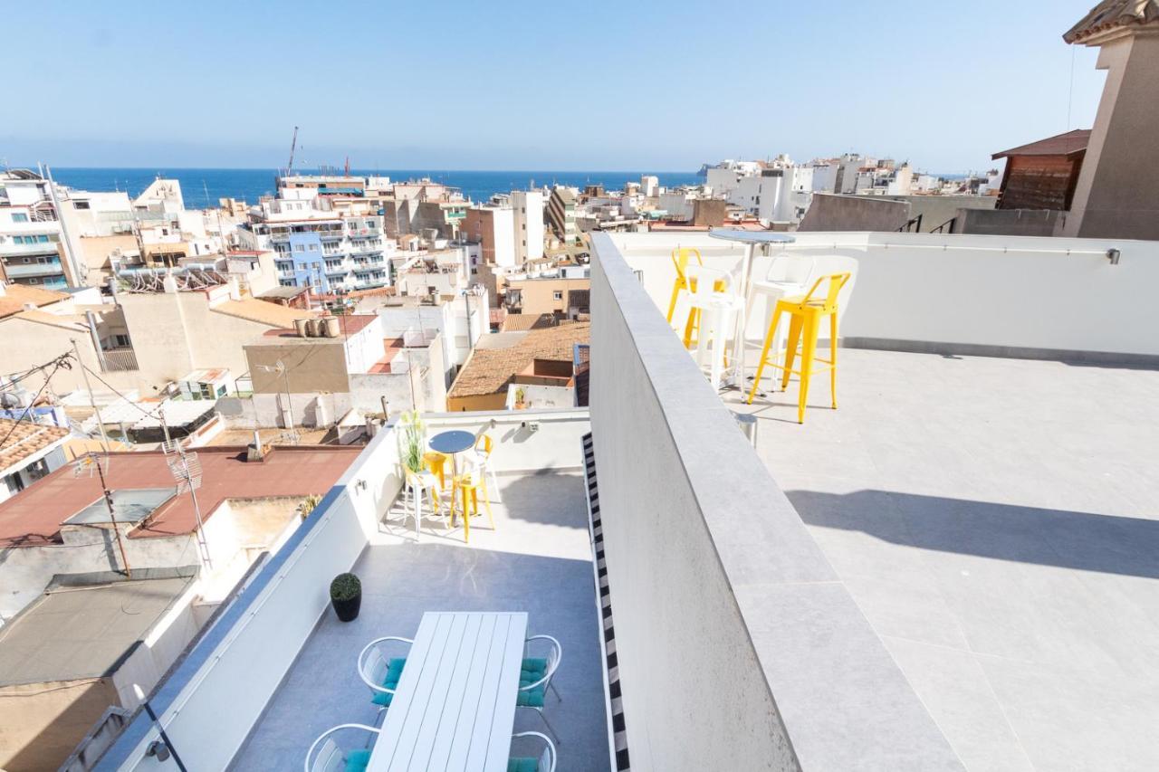 Old Penthouse With Fantastic Views & Parking Apartamento Benidorm
